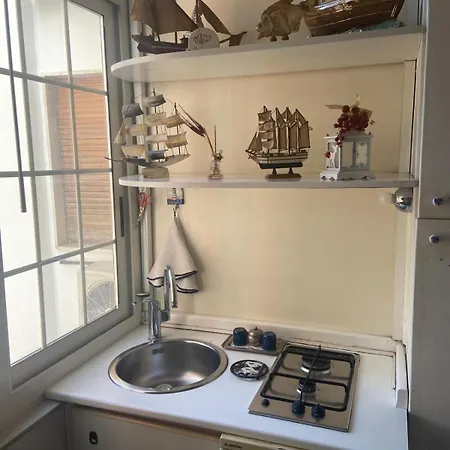 Blue Dream - Ad Un Passo Dai Castelli E Dal Mare - Chiaia * Νάπολη